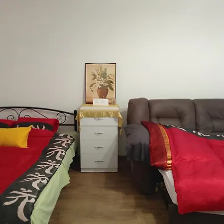 новобудова стрийська автовокзал кінг крос ашан Apartment *