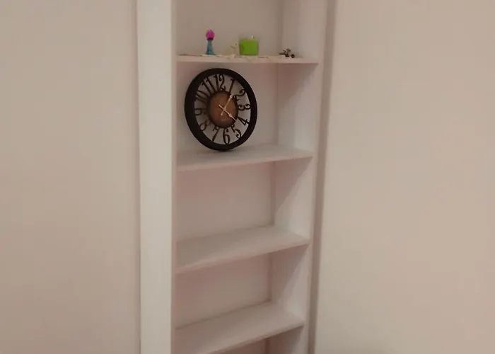 в новобудові сихів іскра зелена *