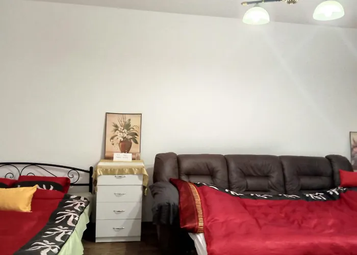 в новобудові сихів іскра зелена *